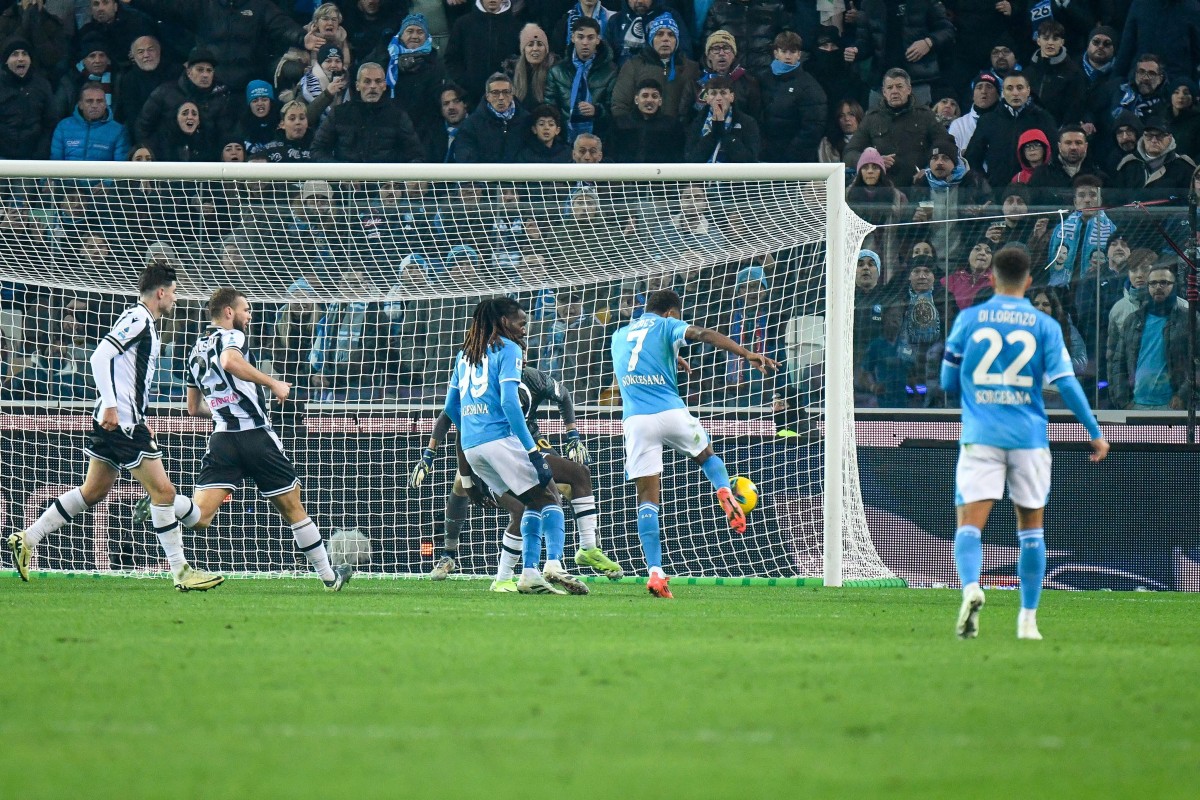 Thauvin illude l’Udinese, il Napoli vince 3-1 in rimonta Thauvin illude l’Udinese, il Napoli vince 3-1 in rimonta