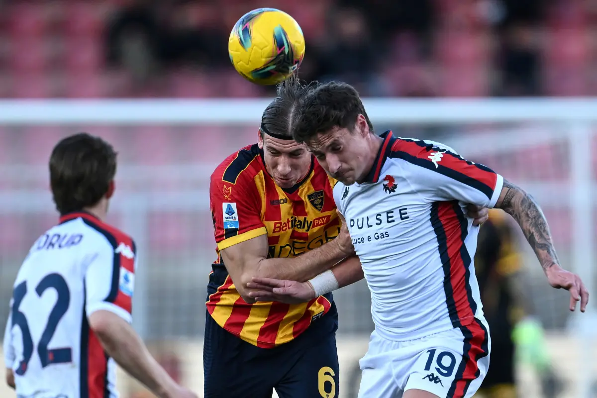 Finisce senza reti lo scontro diretto Lecce-Genoa Finisce senza reti lo scontro diretto Lecce-Genoa