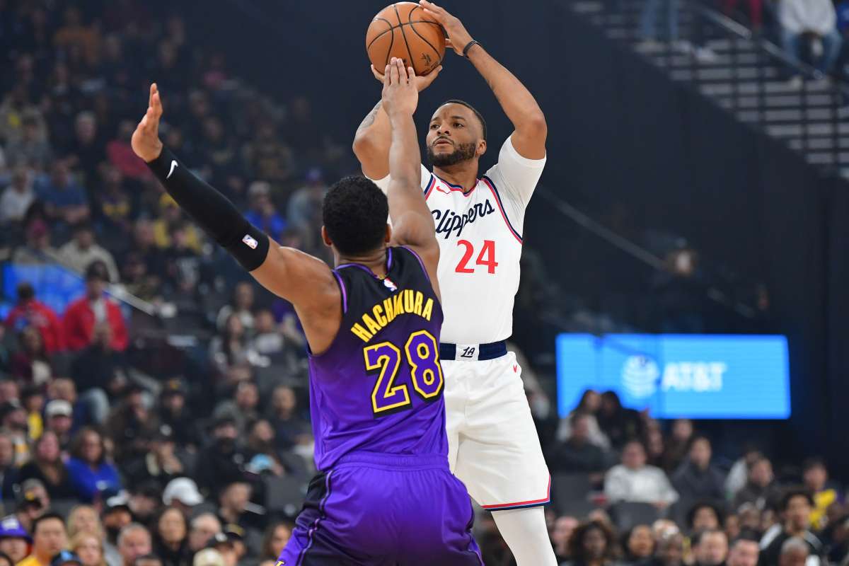 Clippers vincono derby con Lakers, tutto facile per Houston Clippers vincono derby con Lakers, tutto facile per Houston
