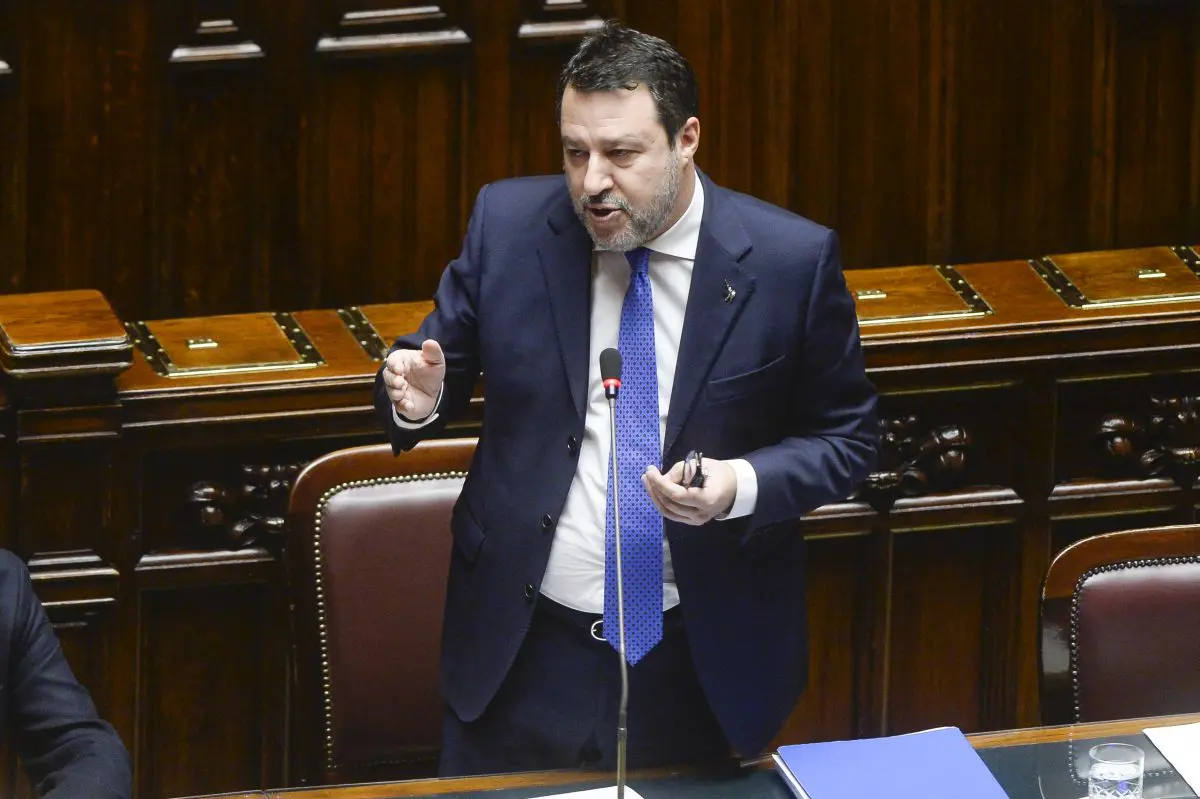 Salvini “Escalation preoccupante di azioni contro le Ferrovie” Salvini “Escalation preoccupante di azioni contro le Ferrovie”