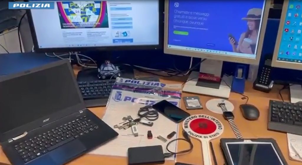 Pedopornografia online, 12 arresti e e migliaia di file sequestrati Pedopornografia online, 12 arresti e e migliaia di file sequestrati