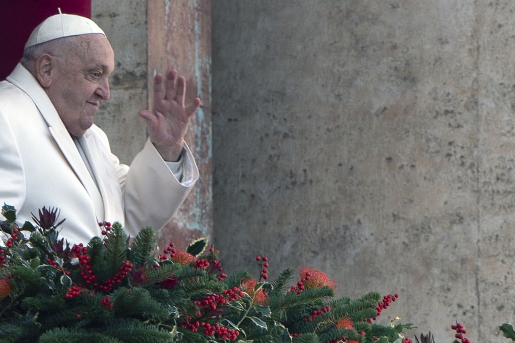 Il Papa ricoverato al Gemelli per accertamenti e cure per la bronchite Il Papa ricoverato al Gemelli per accertamenti e cure per la bronchite