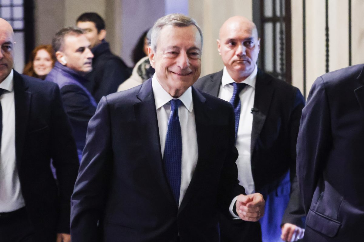 Ue, Draghi “Dobbiamo agire come un unico Stato” Ue, Draghi “Dobbiamo agire come un unico Stato”