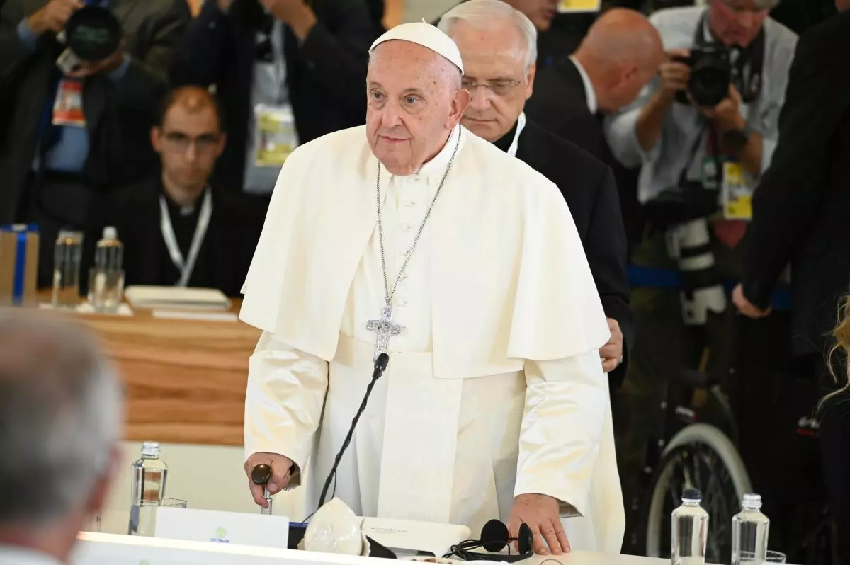 Notte tranquilla per il Papa Notte tranquilla per il Papa