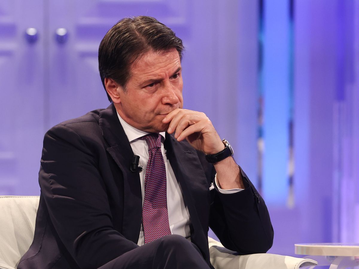 Conte “Con von der Leyen verso un’economia di guerra” Conte “Con von der Leyen verso un’economia di guerra”