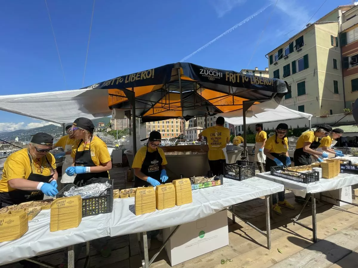 Oleificio Zucchi celebra 215 anni e supporta sagra del pesce di Camogli Oleificio Zucchi celebra 215 anni e supporta sagra del pesce di Camogli
