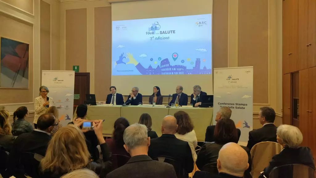 Screening gratuiti in 15 città, riparte il Tour della Salute Screening gratuiti in 15 città, riparte il Tour della Salute