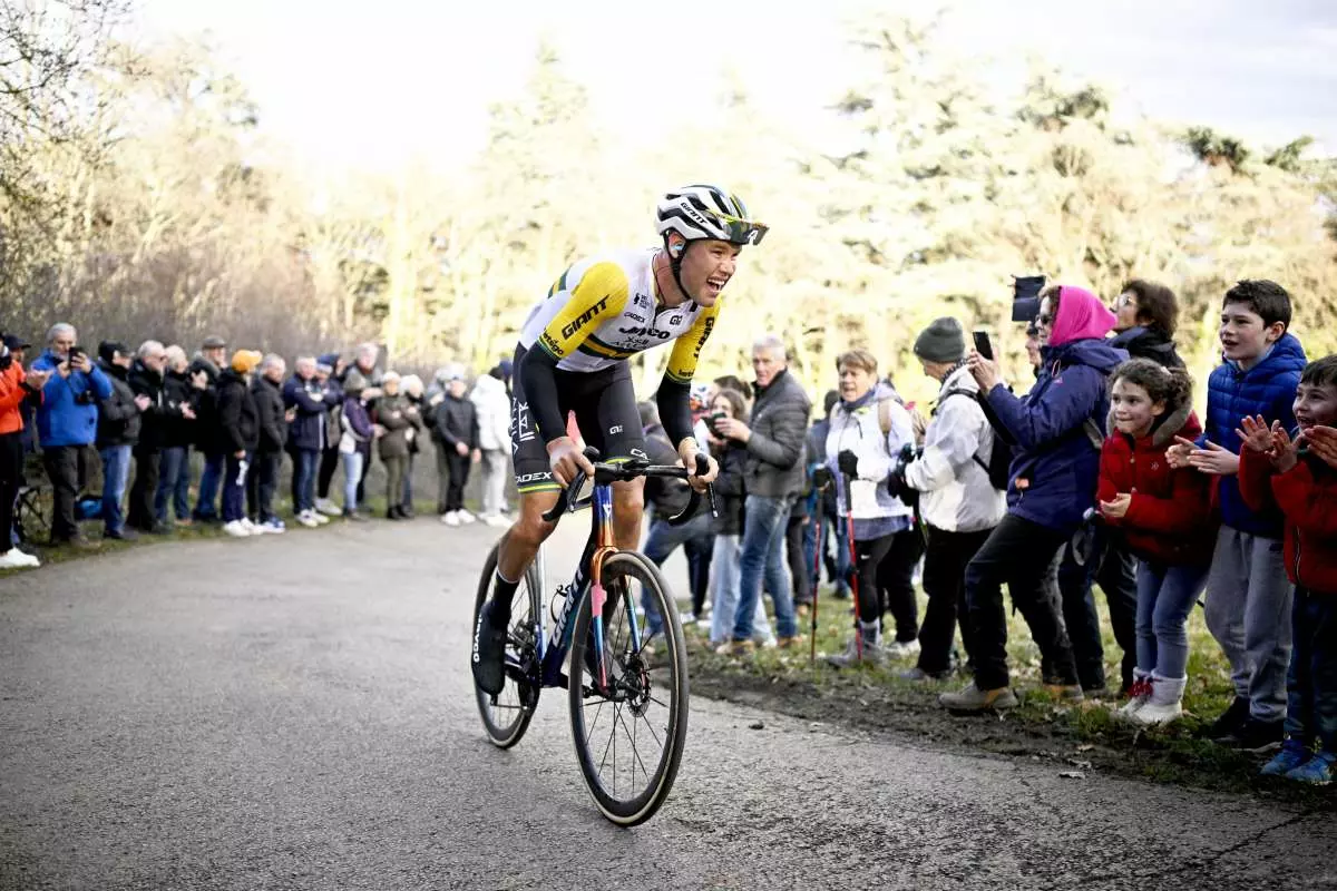 Plapp vince l’ottava tappa del Giro, Ulissi nuova maglia rosa Plapp vince l’ottava tappa del Giro, Ulissi nuova maglia rosa