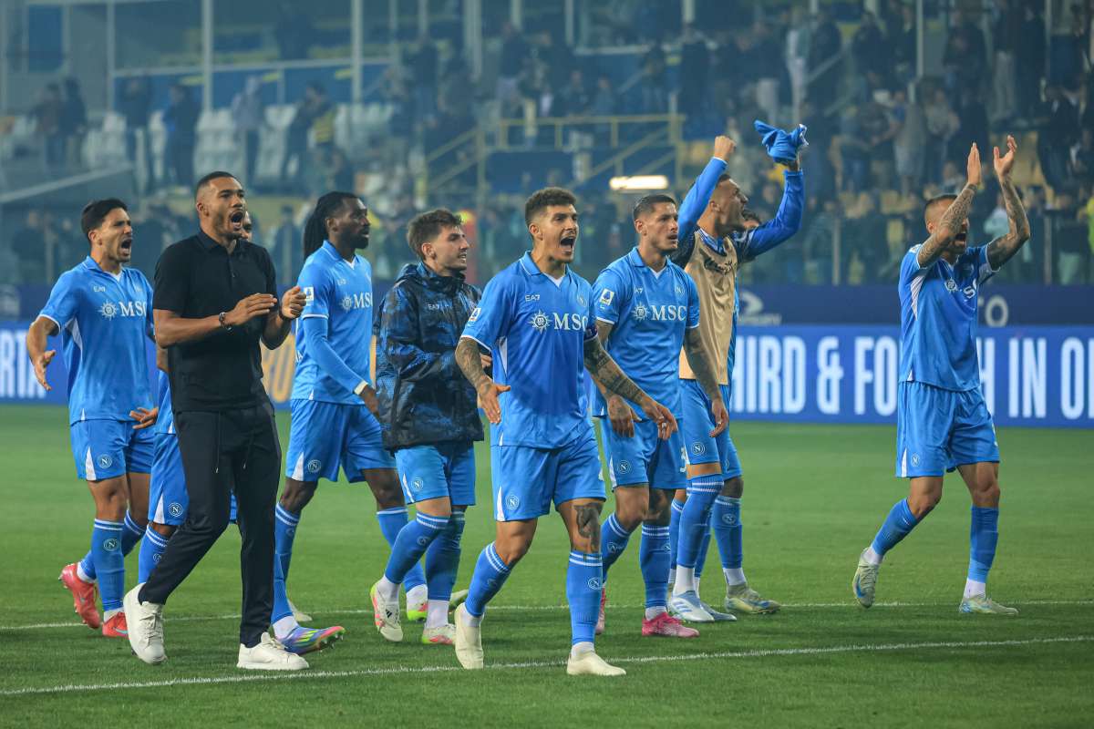 Lotta scudetto, Napoli-Cagliari e Como-Inter si giocano venerdì Lotta scudetto, Napoli-Cagliari e Como-Inter si giocano venerdì
