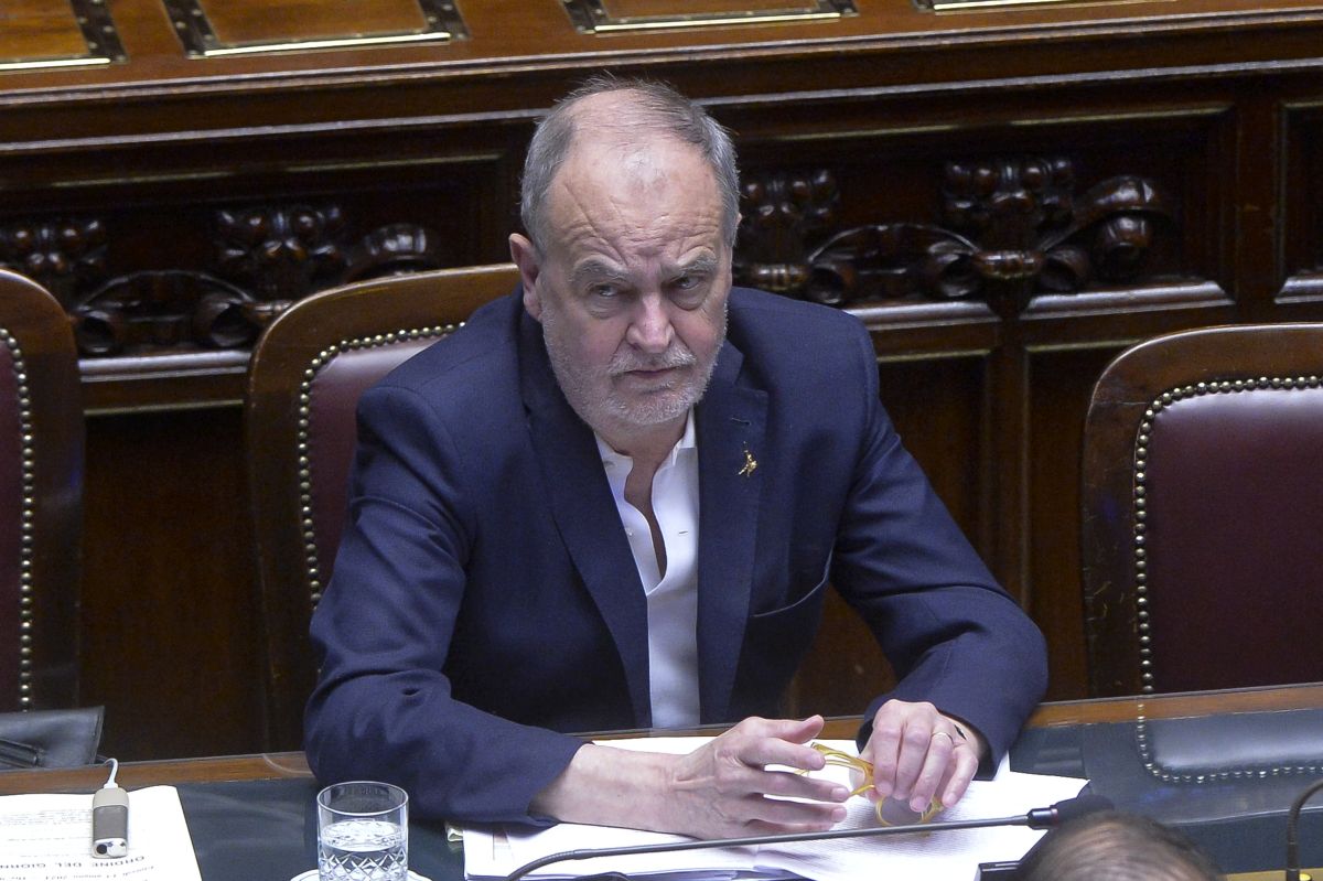 Calderoli “Su autonomia e terzo mandato no a posizioni preconcette” Calderoli “Su autonomia e terzo mandato no a posizioni preconcette”