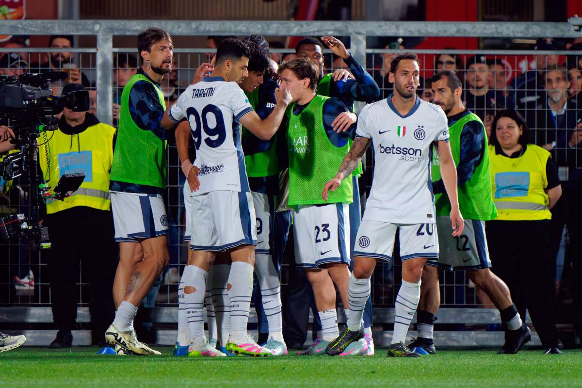 L’Inter vince 2-0 a Como ma non basta per vincere lo scudetto L’Inter vince 2-0 a Como ma non basta per vincere lo scudetto