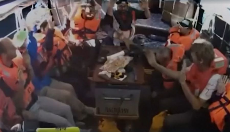 Israele dirotta nave con Greta Thunberg diretta verso Gaza Israele dirotta nave con Greta Thunberg diretta verso Gaza