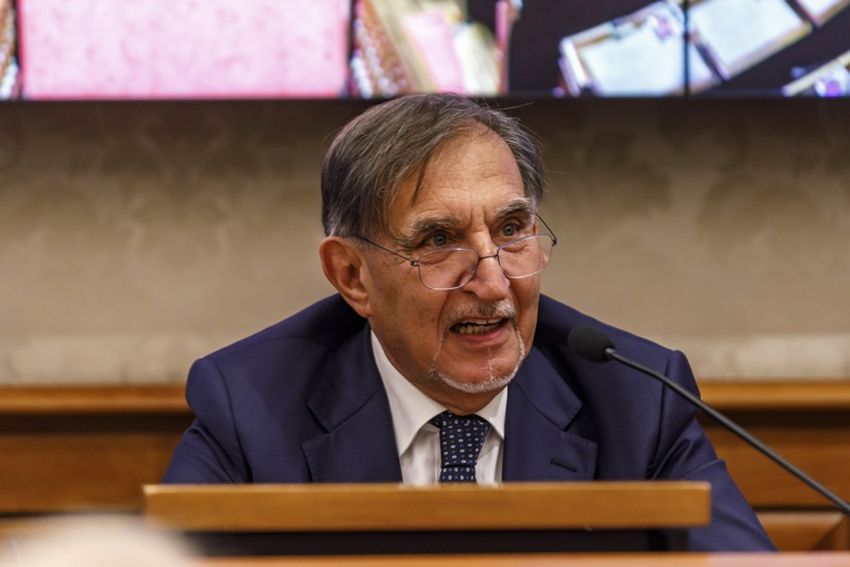 La Russa “Diplomazia parlamentare strumento di dialogo e integrazione” La Russa “Diplomazia parlamentare strumento di dialogo e integrazione”