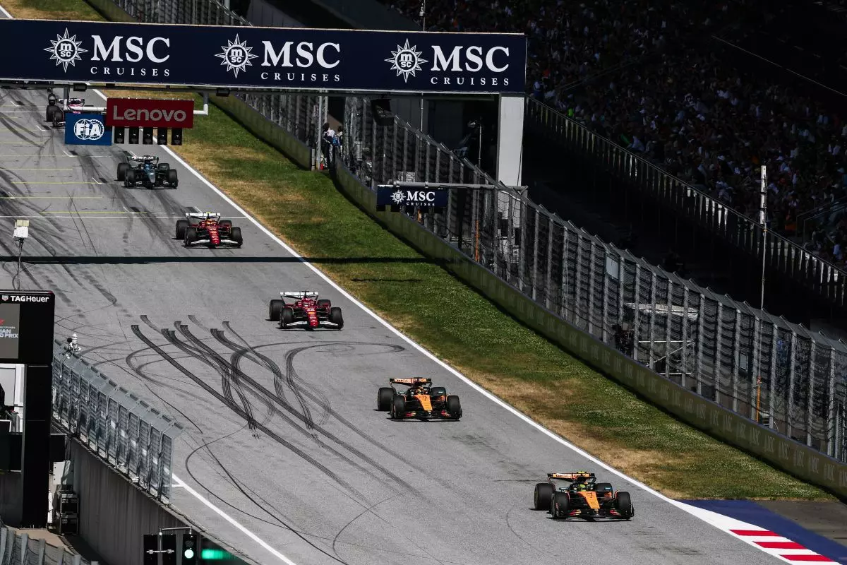 Doppietta McLaren Norris-Piastri in Austria, 3° Leclerc Doppietta McLaren Norris-Piastri in Austria, 3° Leclerc