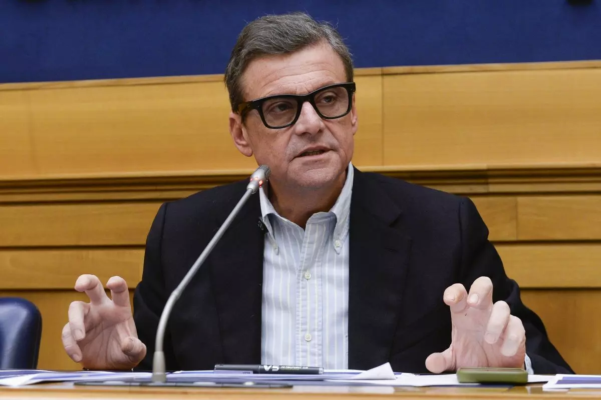 Calenda “Lontani dal campo largo. A Roma con la destra? Solo gossip” Calenda “Lontani dal campo largo. A Roma con la destra? Solo gossip”