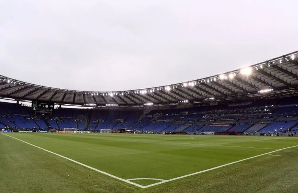 Spaccio allo stadio Olimpico, misura cautelare per due ultras della Roma Spaccio allo stadio Olimpico, misura cautelare per due ultras della Roma
