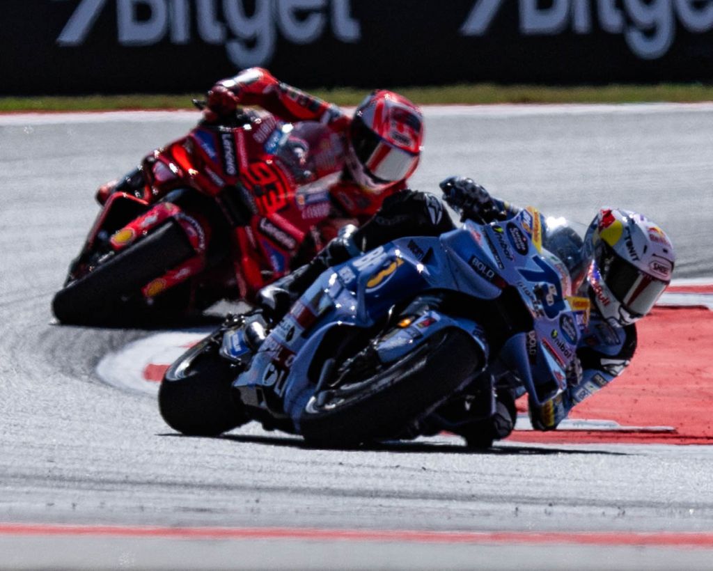 In Catalunya Alex Marquez batte il fratello Marc, Bastianini 3° In Catalunya Alex Marquez batte il fratello Marc, Bastianini 3°