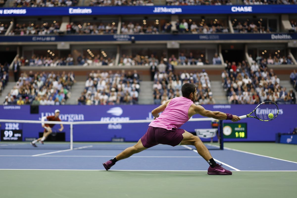 Alcaraz batte Sinner, vince gli Us Open e vola sulla vetta Atp Alcaraz batte Sinner, vince gli Us Open e vola sulla vetta Atp