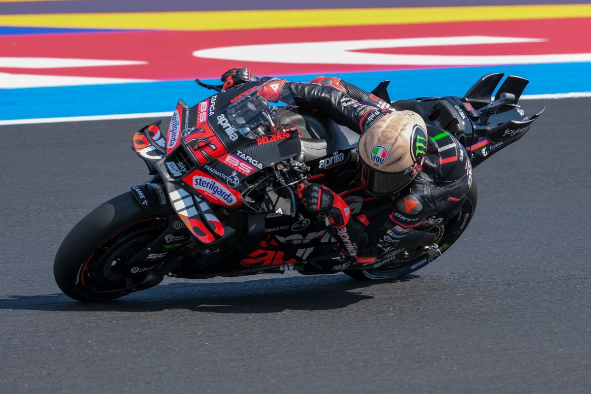 Bezzecchi domina il sabato di Misano: pole e sprint