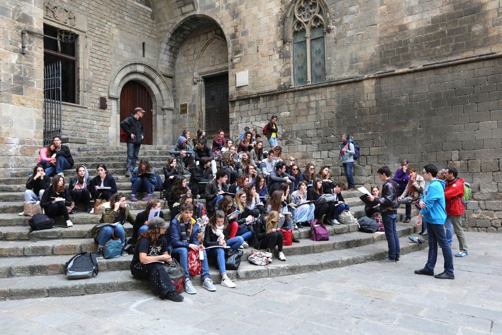 Consip avvia la prima gara nazionale per i viaggi scolastici Consip avvia la prima gara nazionale per i viaggi scolastici