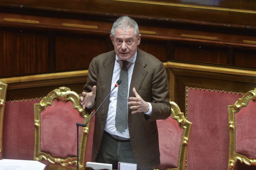Urso “Italia e Germania all’Ue, cambiare rotta su automotive”