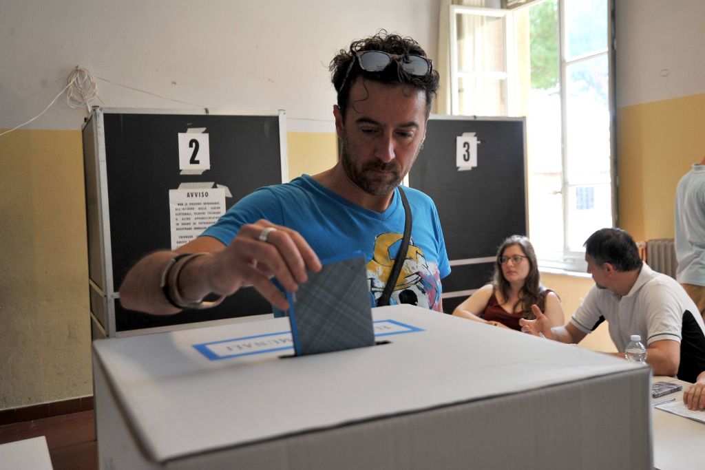 Rocco nuovo sindaco di Aosta, vince il ballottaggio per 15 voti Rocco nuovo sindaco di Aosta, vince il ballottaggio per 15 voti