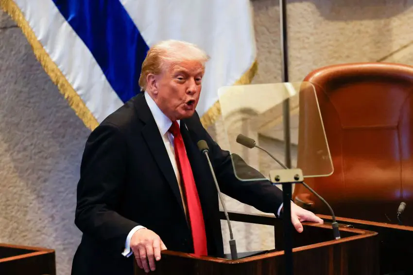 Trump “Alba storica per il Medio Oriente” Trump “Alba storica per il Medio Oriente”