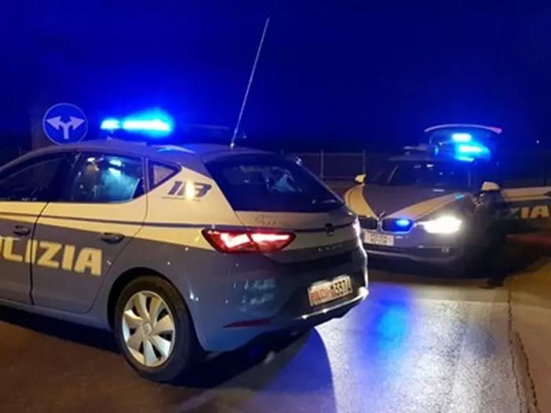 Femminicidio a Milano, 29enne uccisa dal compagno che tenta il suicidio Femminicidio a Milano, 29enne uccisa dal compagno che tenta il suicidio