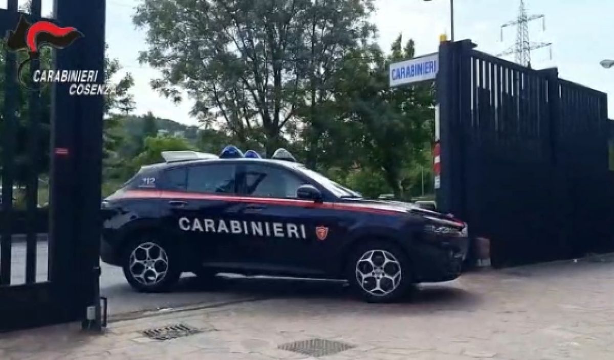 Sgominata rete di spacciatori nel Foggiano, 12 arresti Sgominata rete di spacciatori nel Foggiano, 12 arresti