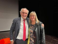 Ieri sera al Teatro De Andrè di Casalgrande si è tenuto l’incontro inaugurale della serie ‘Comunicare’ organizzato dalla Scuola Santa Dorotea