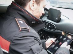 Scandiano: dimentica il cellulare in camerino, derubato in un lampo