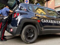 Correggio: aggredisce cassiera perché invitato a cambiare cassa, denunciato
