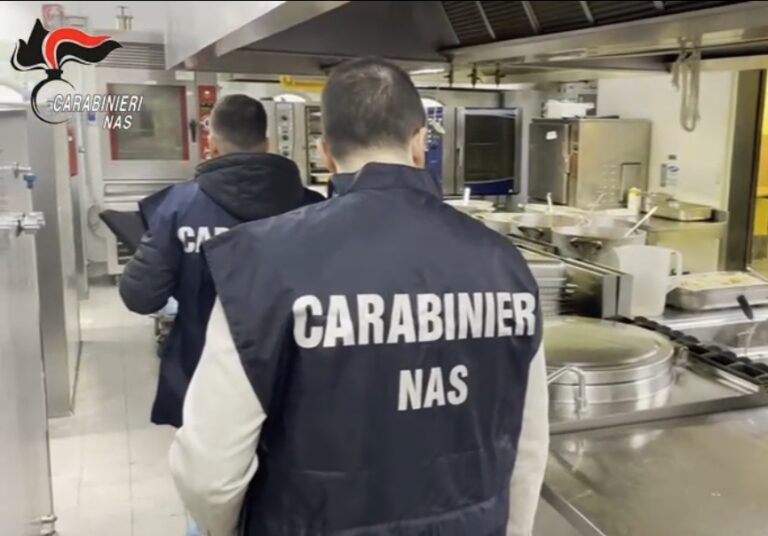 Controlli dei NAS nelle mense scolastiche in diverse province emiliane