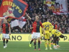 Il Genoa batte il Verona in rimonta, primo successo per De Rossi