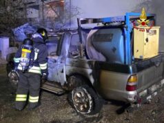 Rondinara: auto a fuoco, nessun ferito