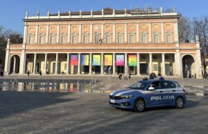 Grazie all’ordinanza sindacale scattano le limitazioni al consumo di alcolici e i divieti di bivacco nella città storica e nelle zone di Mirabello e stazione