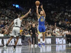 Curry trascina i Warriors e avvicina Jordan, Harden guida i Clippers