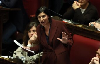 Schlein “Manovra pessima, Meloni fa cassa sulle pensioni”