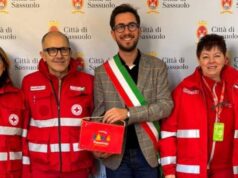 Il Panettone Solidale della CRI di Sassuolo e il Pacco regalo di ANFI per gli anziani soli