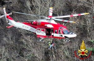Scivola durante una escursione alle cascate del Golfarone, recuperata dai Vigili del fuoco