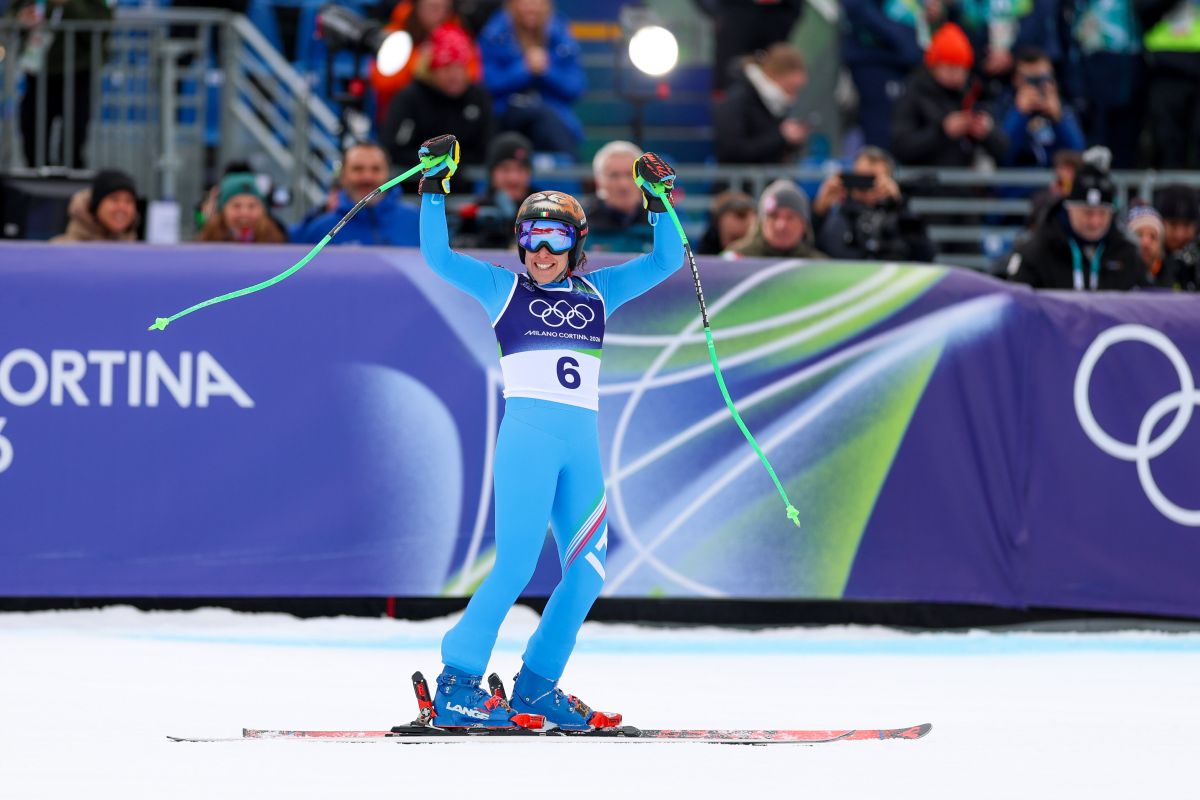 Capolavoro Brignone a Milano-Cortina, oro in supergigante davanti a Mattarella