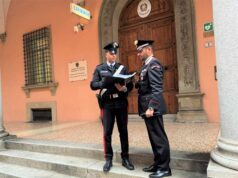 Bologna: arrestato con una trentina di dosi di marijuana pronte alla vendita dopo la segnalazione dei cittadini