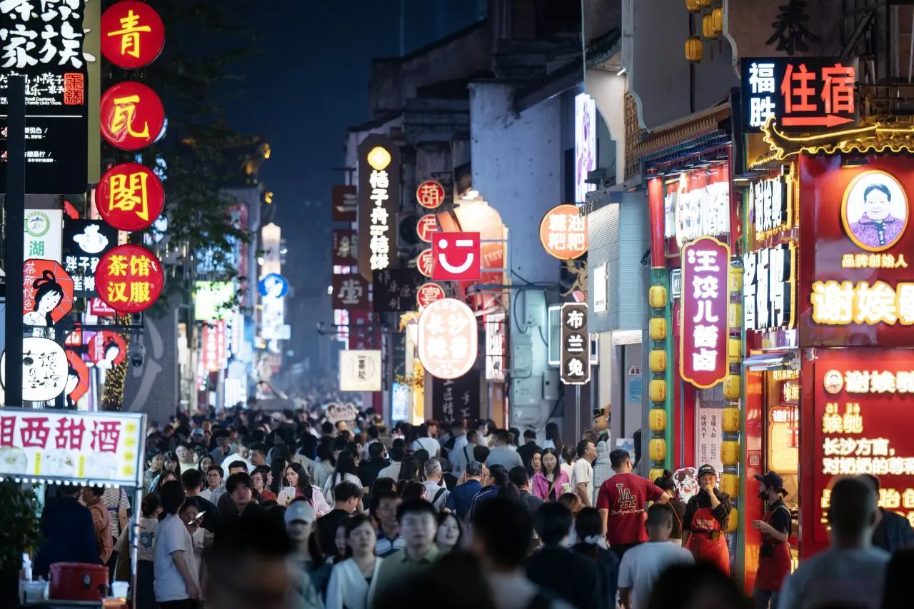 In Cina aumentano i viaggi interni e le spese per il turismo