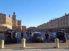 Ben 135 persone identificate in centro storico a Carpi durante i controlli dei carabinieri
