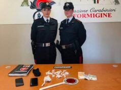 Formigine, tenta la fuga dai Carabinieri con una corsa spericolata in auto