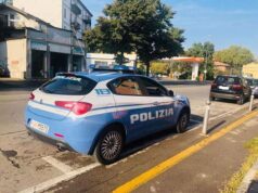 Danneggia un’autovettura in sosta nel tentativo di rubare all’interno, denunciato 42enne