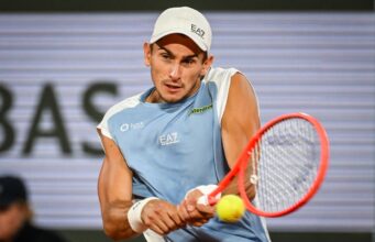 Arnaldi non gioca per un virus, Cobolli in finale al Roland Garros contro Zverev