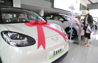 Cina, esportazioni di auto a nuova energia più che raddoppiate a maggio