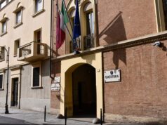 Reggio Emilia, il Questore ha avviato i procedimenti di revoca del permesso di soggiorno ai membri della “banda del monopattino”