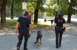 Controlli con l’unità cinofila in centro storico e in via Turri a Reggio per il contrasto allo spaccio e al degrado